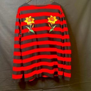 Gucci long sleeve shirt nice piece to have for fall